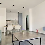 In 003 Saranda
