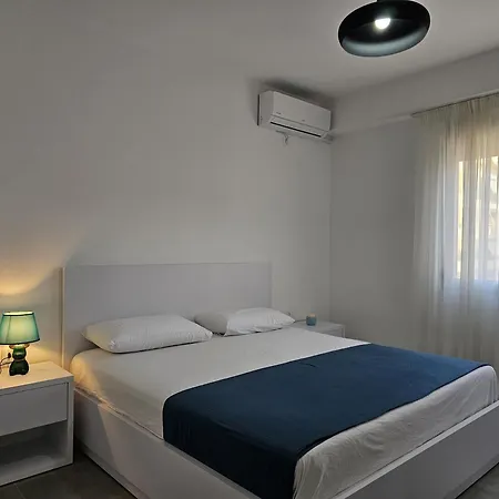 In 003 Saranda