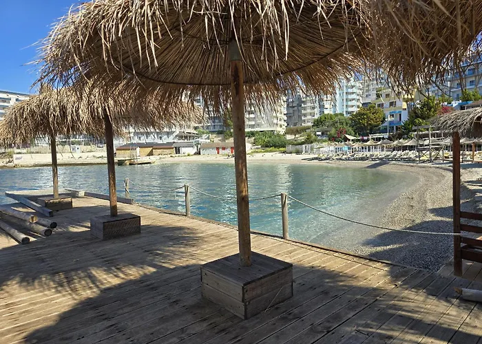 아파트 In 003 Sarandë